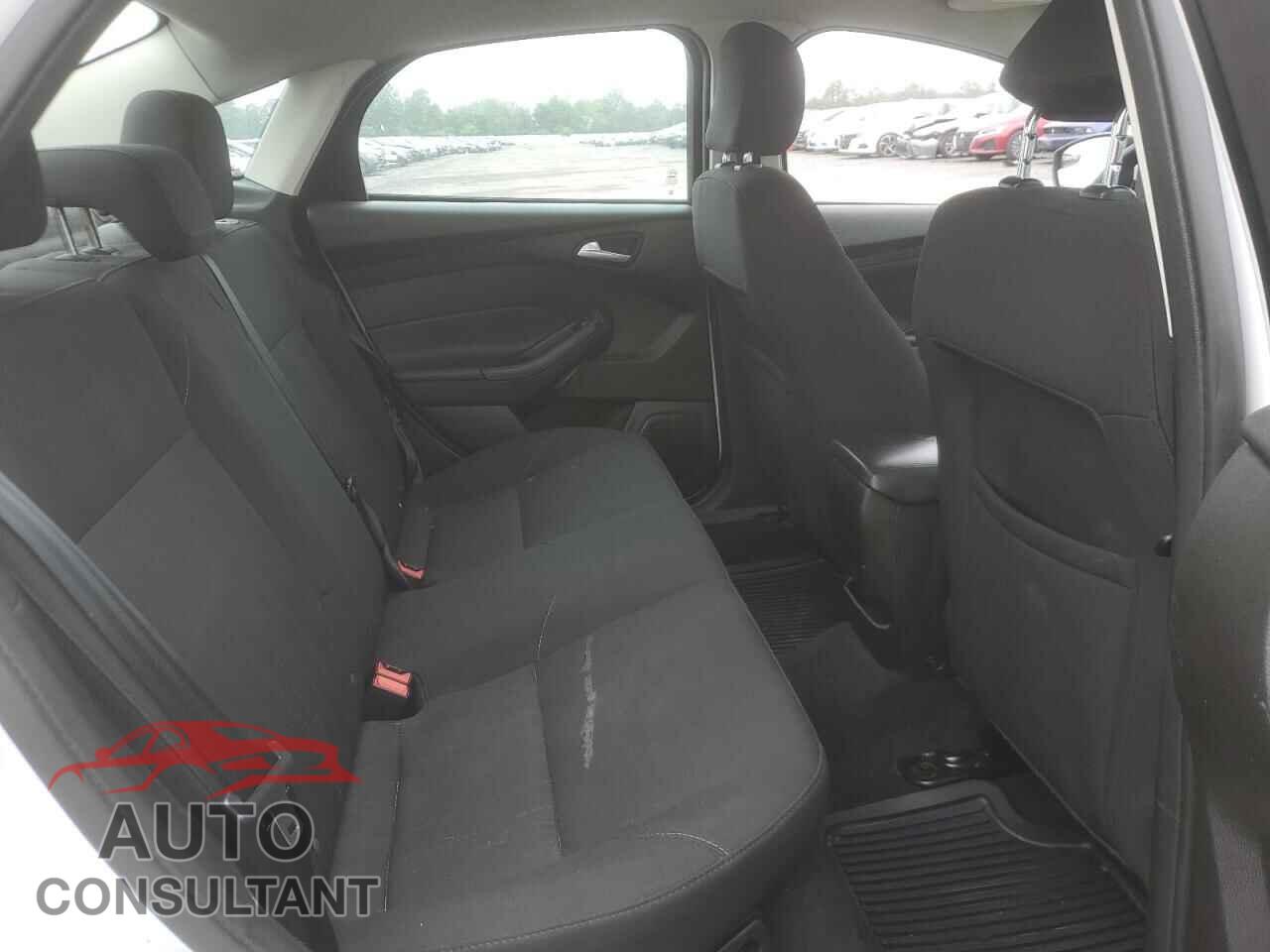 FORD FOCUS 2016 - 1FADP3F23GL314280