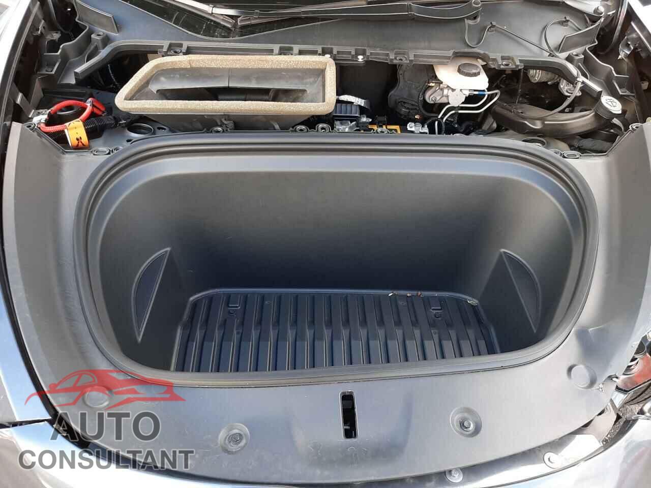 TESLA MODEL Y 2021 - 5YJYGDEE6MF199265