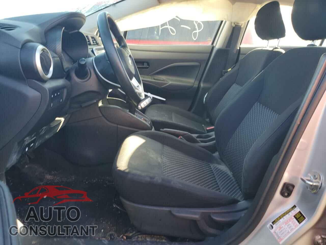 NISSAN VERSA 2021 - 3N1CN8DV4ML894907
