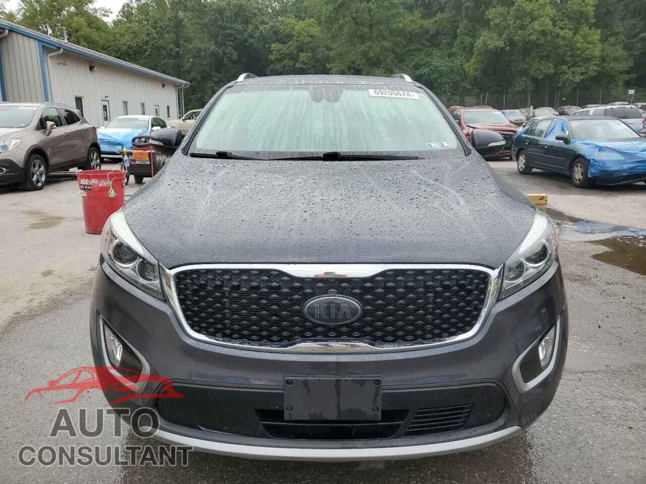 KIA SORENTO 2018 - 5XYPHDA54JG429906