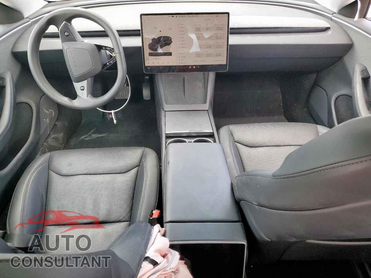 TESLA MODEL 3 2024 - 5YJ3E1EA0RF727658