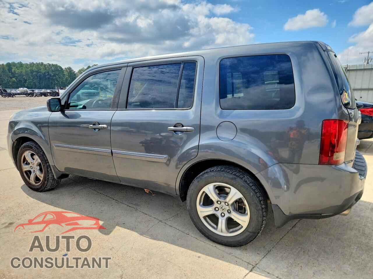 HONDA PILOT 2013 - 5FNYF3H66DB027433