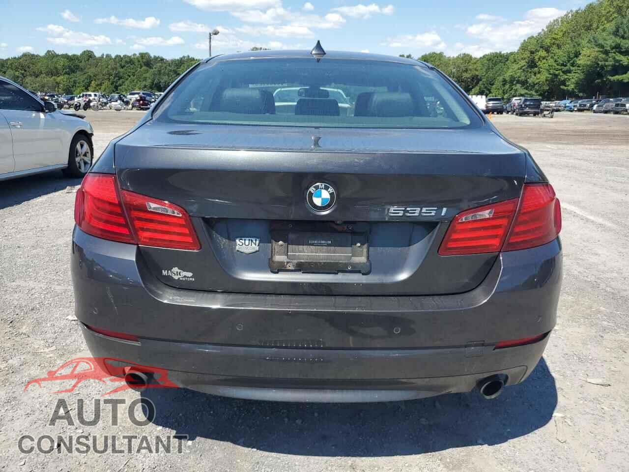 BMW 5 SERIES 2012 - WBAFU7C57CDU65609