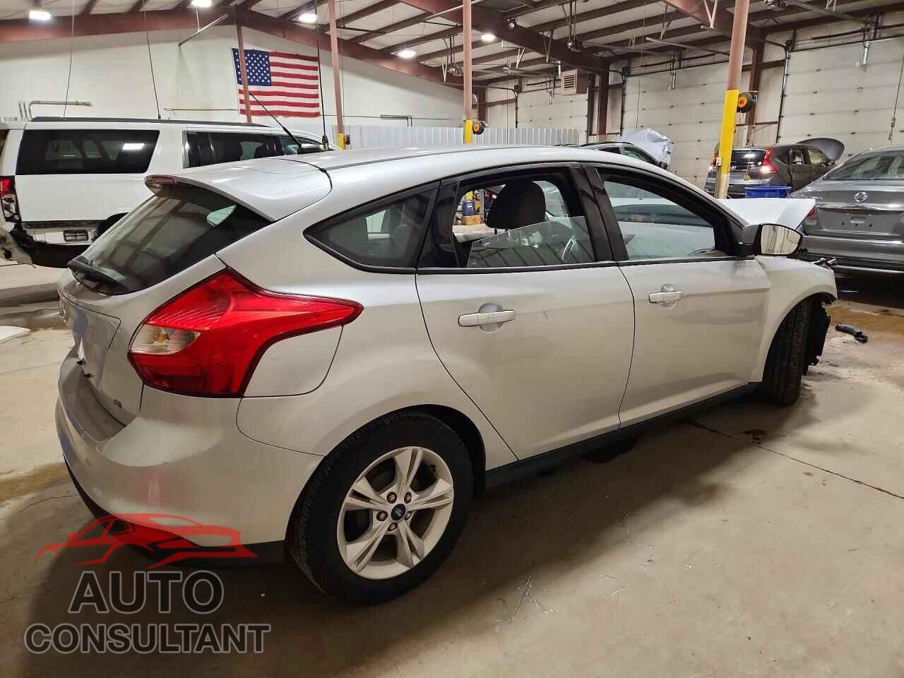 FORD FOCUS 2014 - 1FADP3K22EL437376