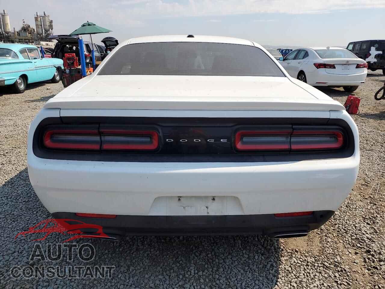 DODGE CHALLENGER 2015 - 2C3CDZAT8FH869226