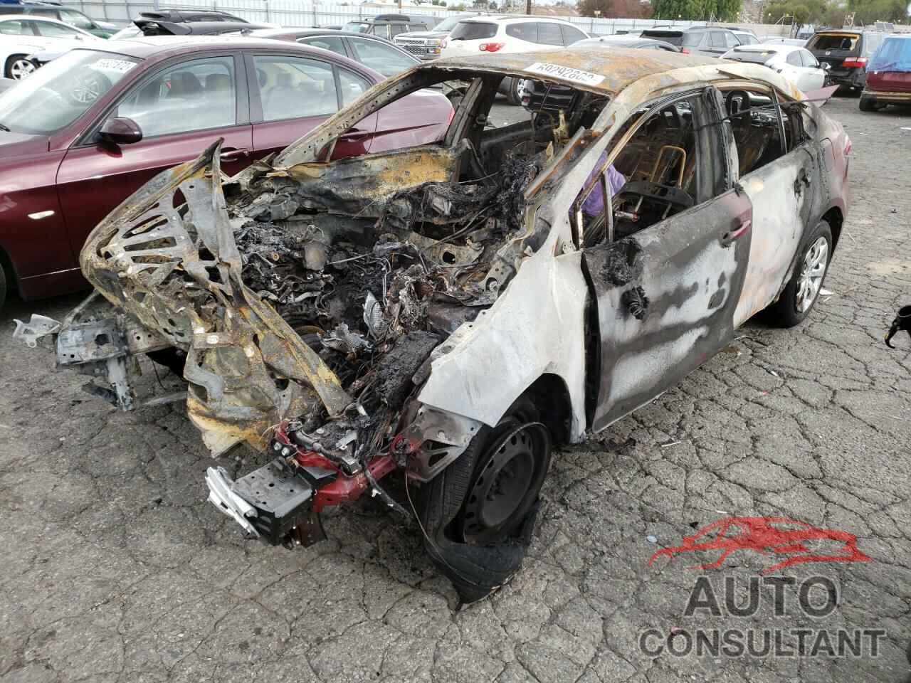 TOYOTA COROLLA 2022 - 5YFEPMAE1NP291690