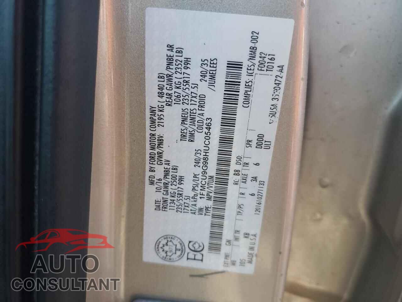 FORD ESCAPE 2017 - 1FMCU9G98HUC05463