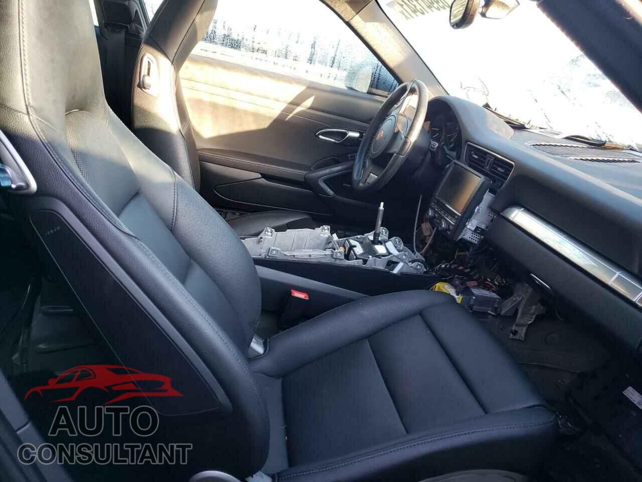 PORSCHE 911 2016 - WP0AA2A98GS106415