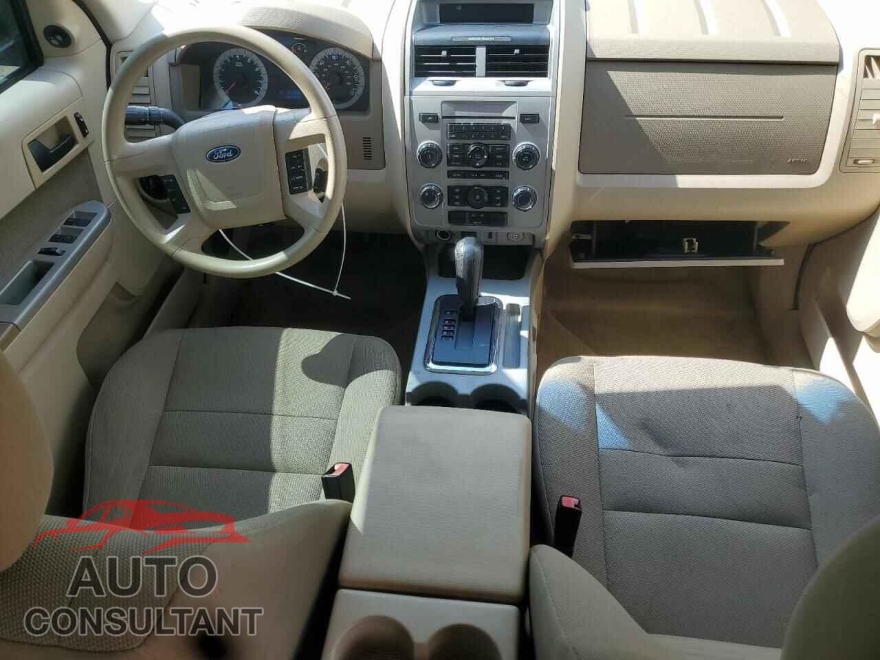 FORD ESCAPE 2010 - 1FMCU0D77AKA67897