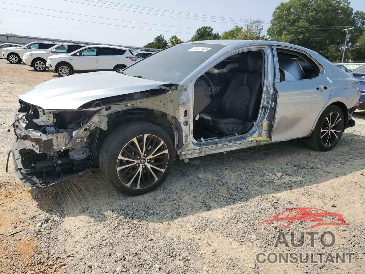 TOYOTA CAMRY 2018 - 4T1B11HK5JU558370