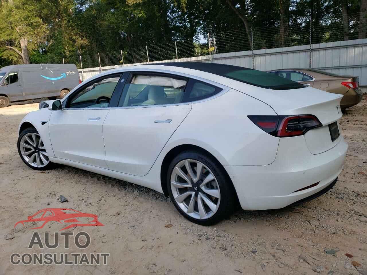 TESLA MODEL 3 2019 - 5YJ3E1EB8KF392308
