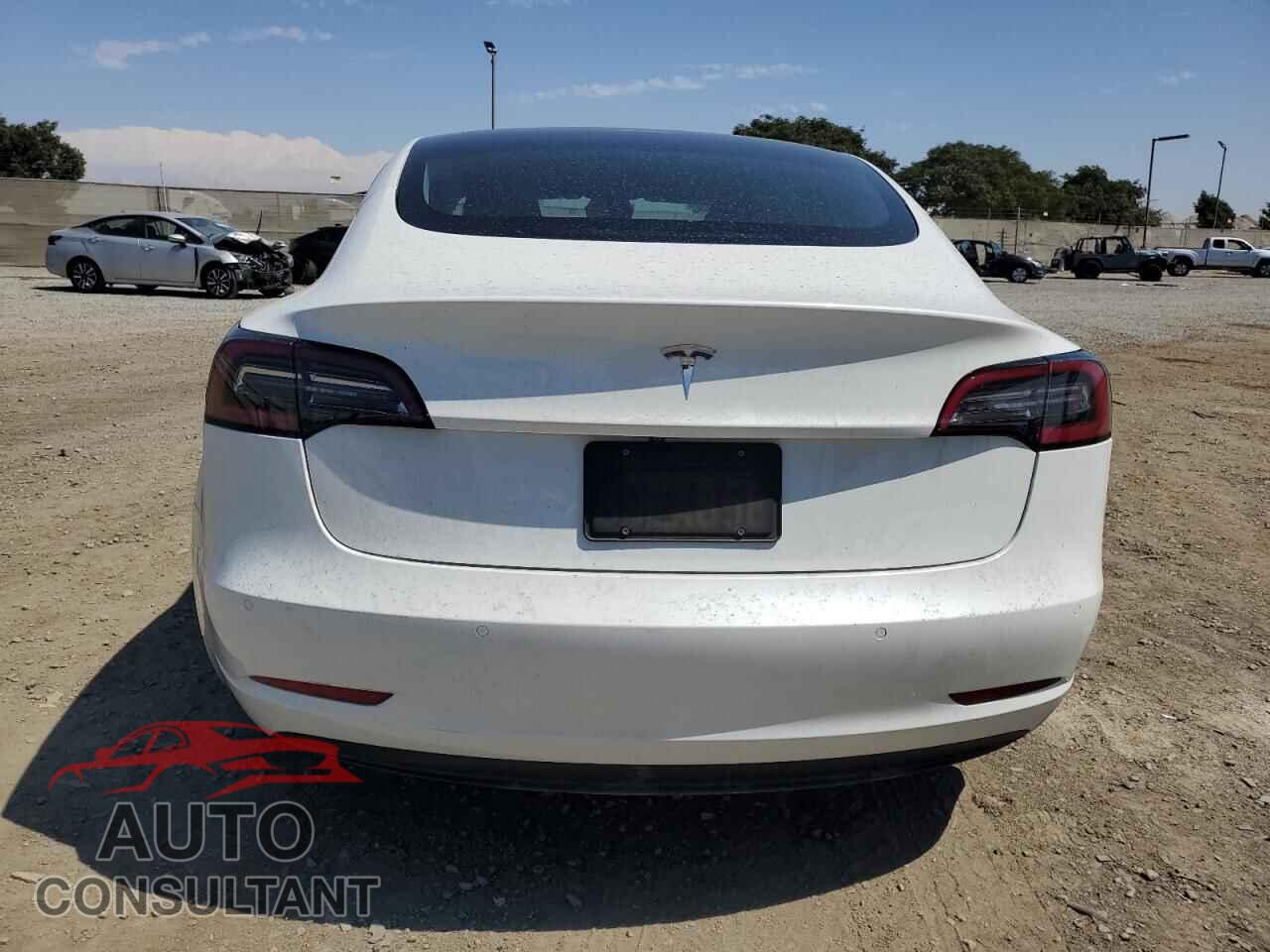 TESLA MODEL 3 2018 - 5YJ3E1EA4JF006554