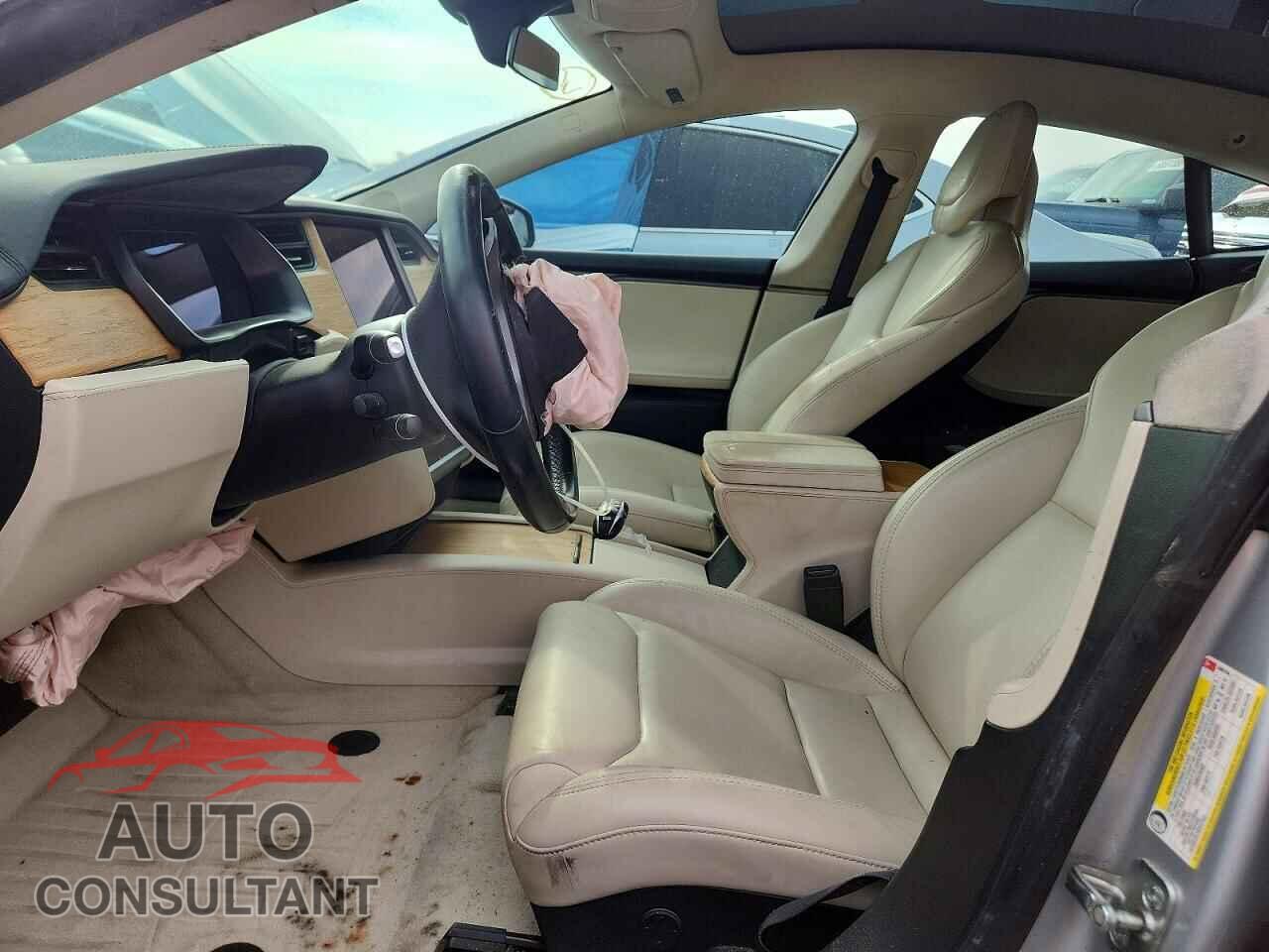 TESLA MODEL S 2018 - 5YJSA1E28JF260784