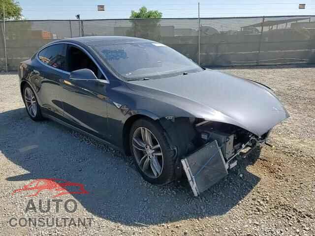 TESLA MODEL S 2016 - 5YJSA1E27GF130004