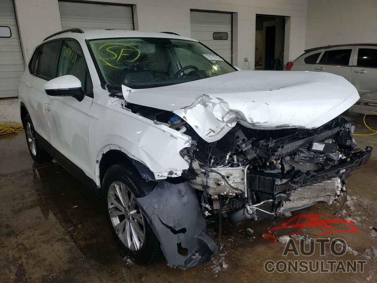 VOLKSWAGEN TIGUAN 2018 - 3VV1B7AXXJM121069