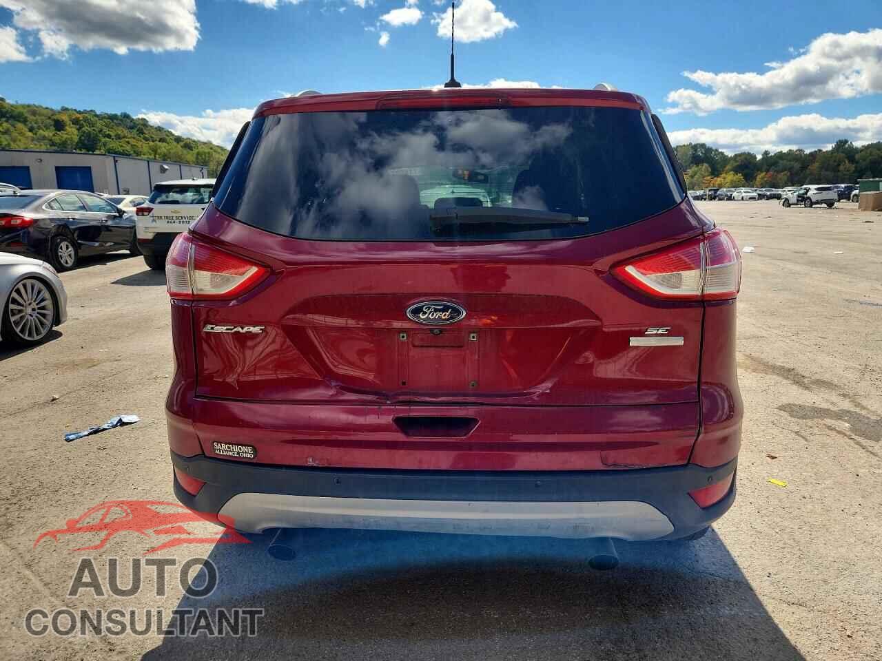 FORD ESCAPE 2016 - 1FMCU0GX2GUC40427