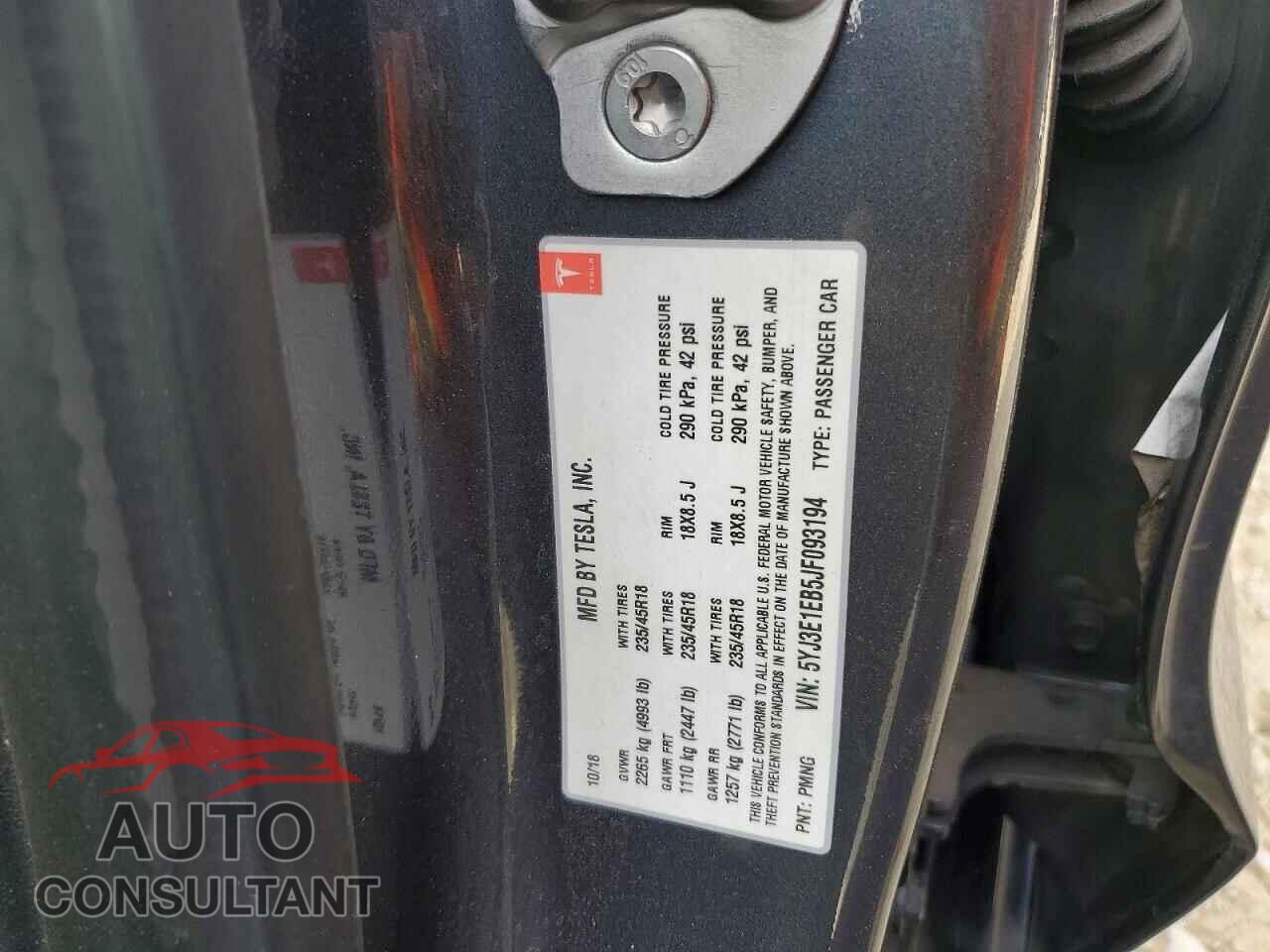 TESLA MODEL 3 2018 - 5YJ3E1EB5JF093194