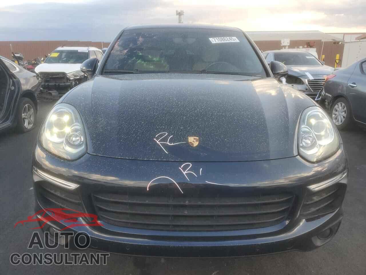 PORSCHE CAYENNE 2016 - WP1AA2A20GKA09694
