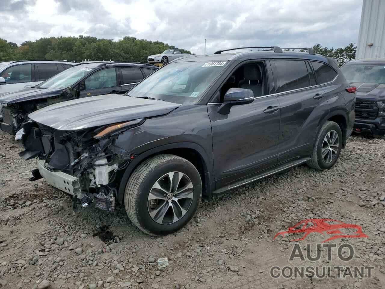 TOYOTA HIGHLANDER 2022 - 5TDHZRBH4NS217040