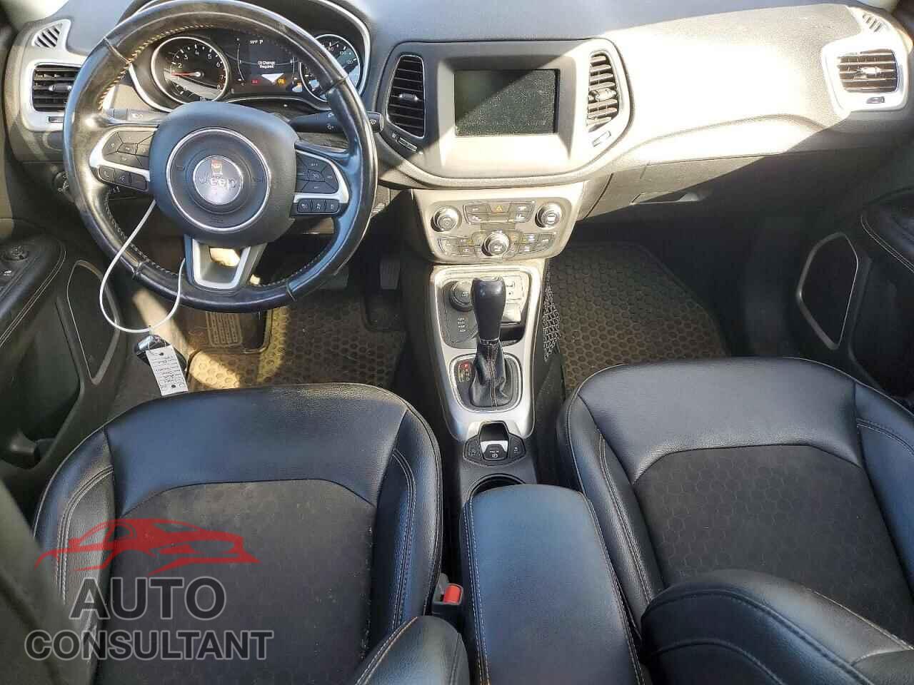 JEEP COMPASS 2020 - 3C4NJDBB6LT251685