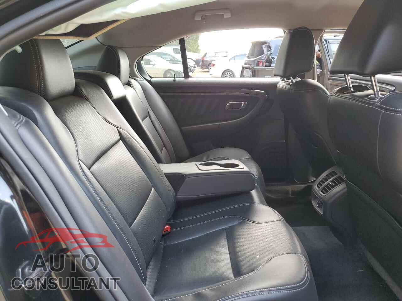FORD TAURUS 2011 - 1FAHP2FW7BG170023