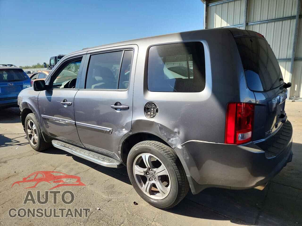 HONDA PILOT 2015 - 5FNYF3H35FB005187