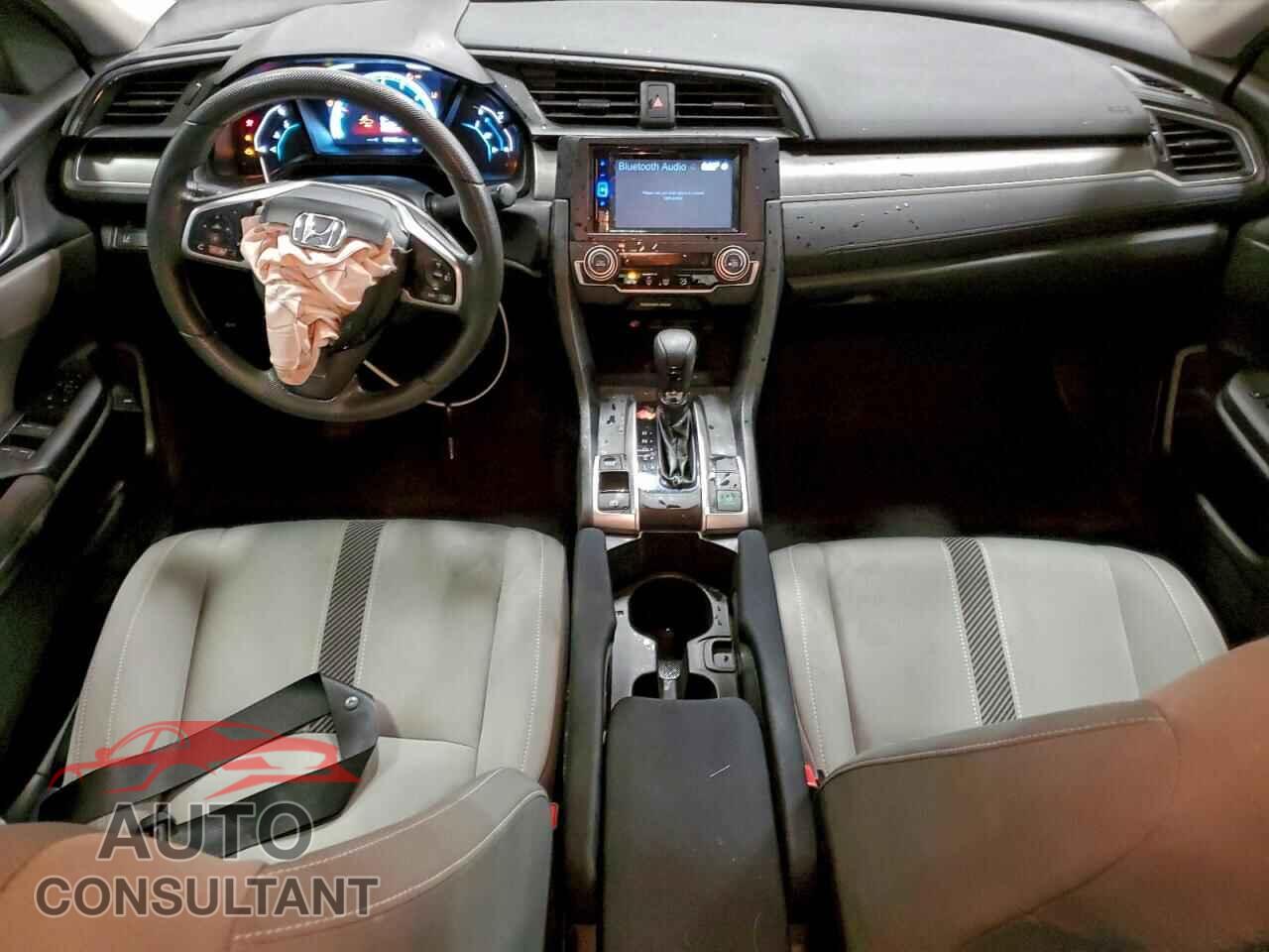 HONDA CIVIC 2017 - 2HGFC2F68HH510775