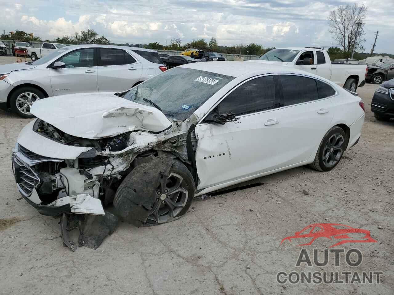 CHEVROLET MALIBU 2021 - 1G1ZD5ST2MF023906