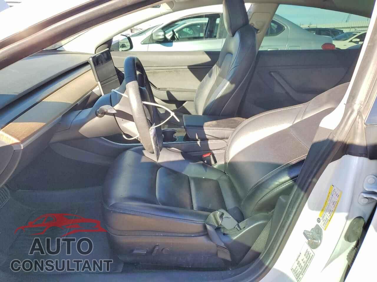 TESLA MODEL 3 2019 - 5YJ3E1EA8KF484929