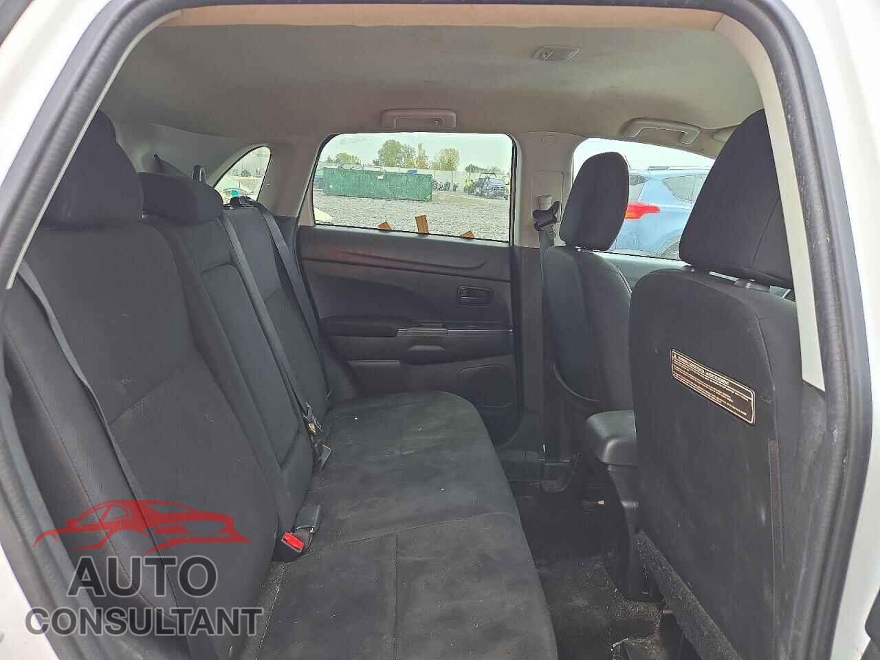 MITSUBISHI OUTLANDER 2013 - 4A4AP3AU7DE011663