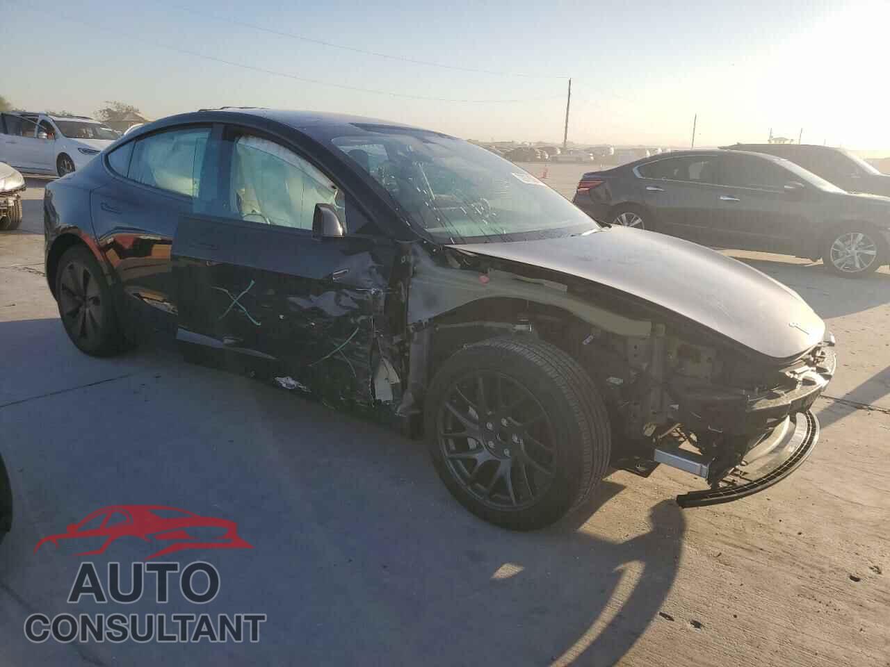 TESLA MODEL 3 2024 - 5YJ3E1EA7RF757837