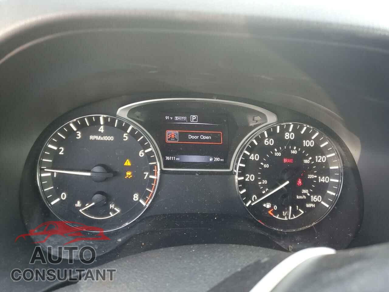 NISSAN PATHFINDER 2017 - 5N1DR2MM1HC641793
