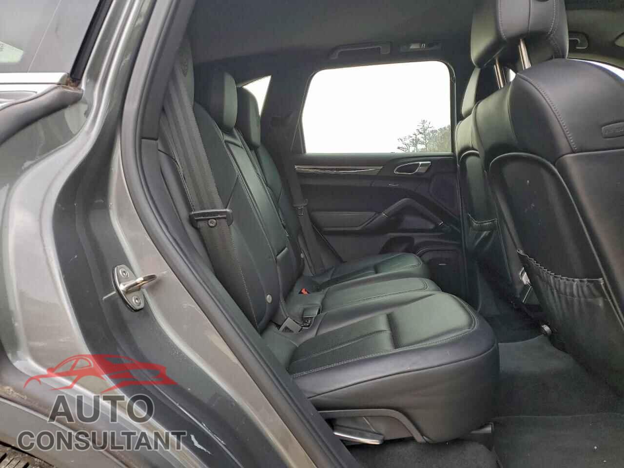 PORSCHE CAYENNE 2014 - WP1AF2A21ELA41742