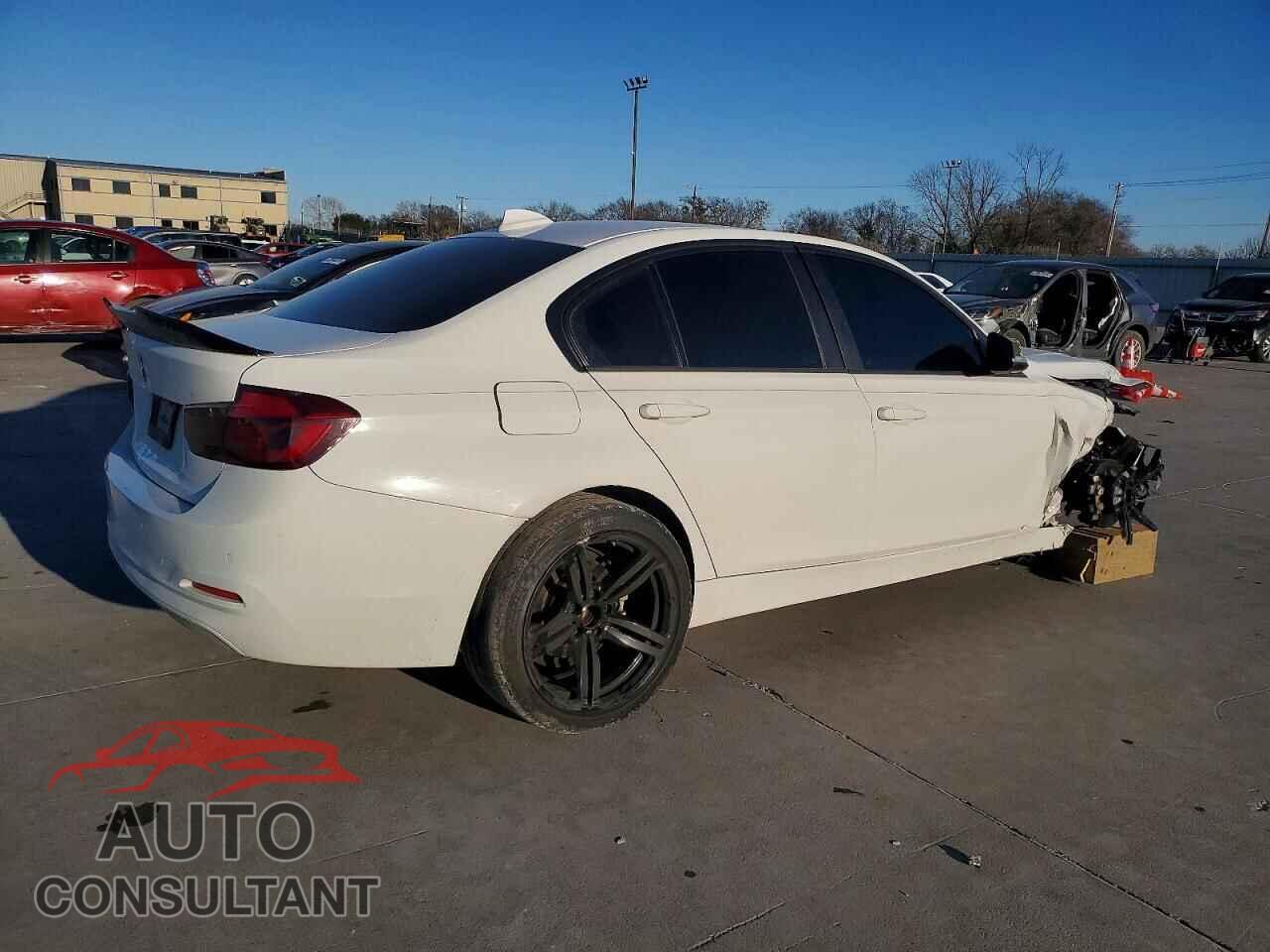 BMW 3 SERIES 2016 - WBA8E5G52GNU19643