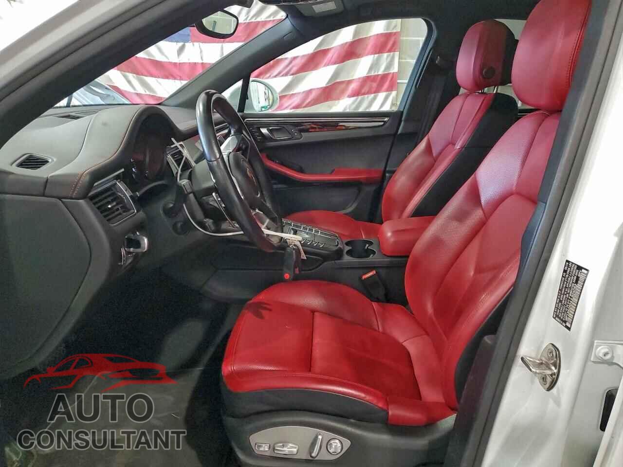 PORSCHE MACAN 2018 - WP1AA2A54JLB24052