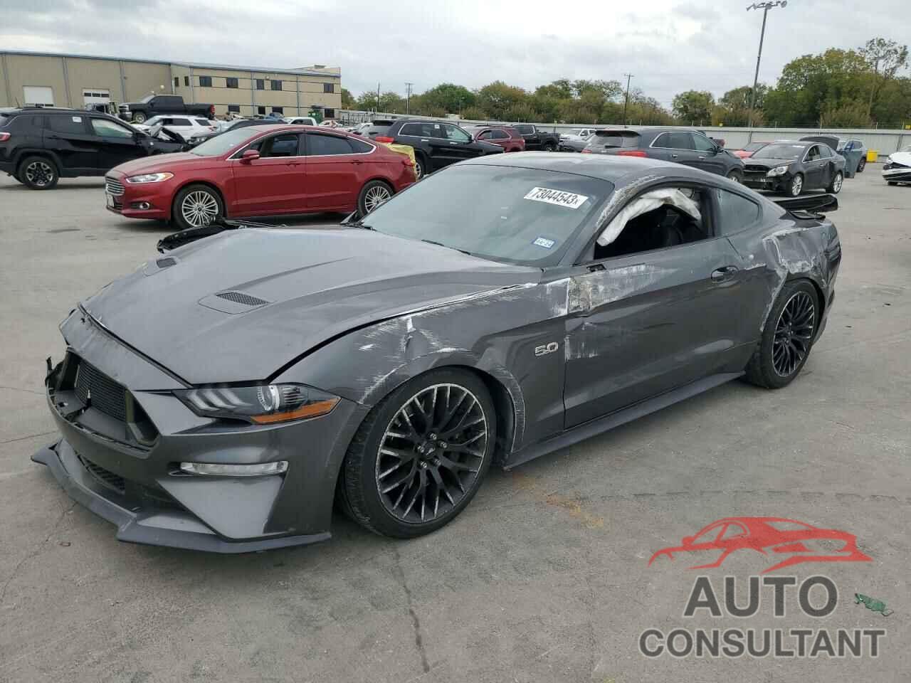 FORD MUSTANG 2018 - 1FA6P8CF4J5144617