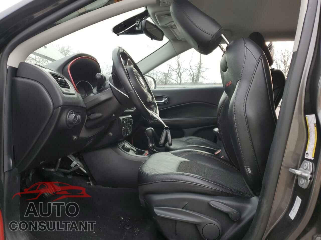 JEEP COMPASS 2020 - 3C4NJDDB7LT208664
