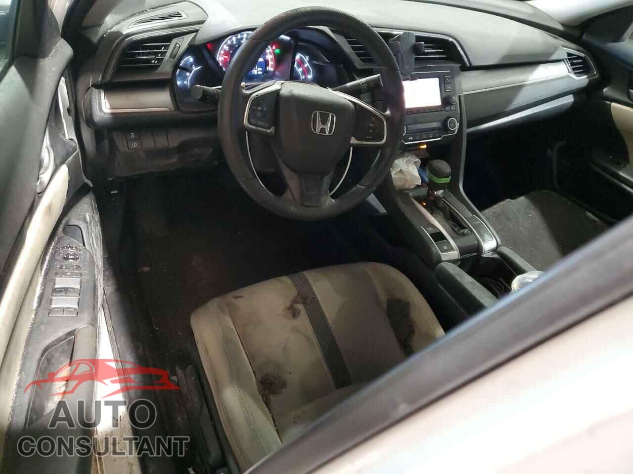 HONDA CIVIC 2018 - 2HGFC2F50JH530080