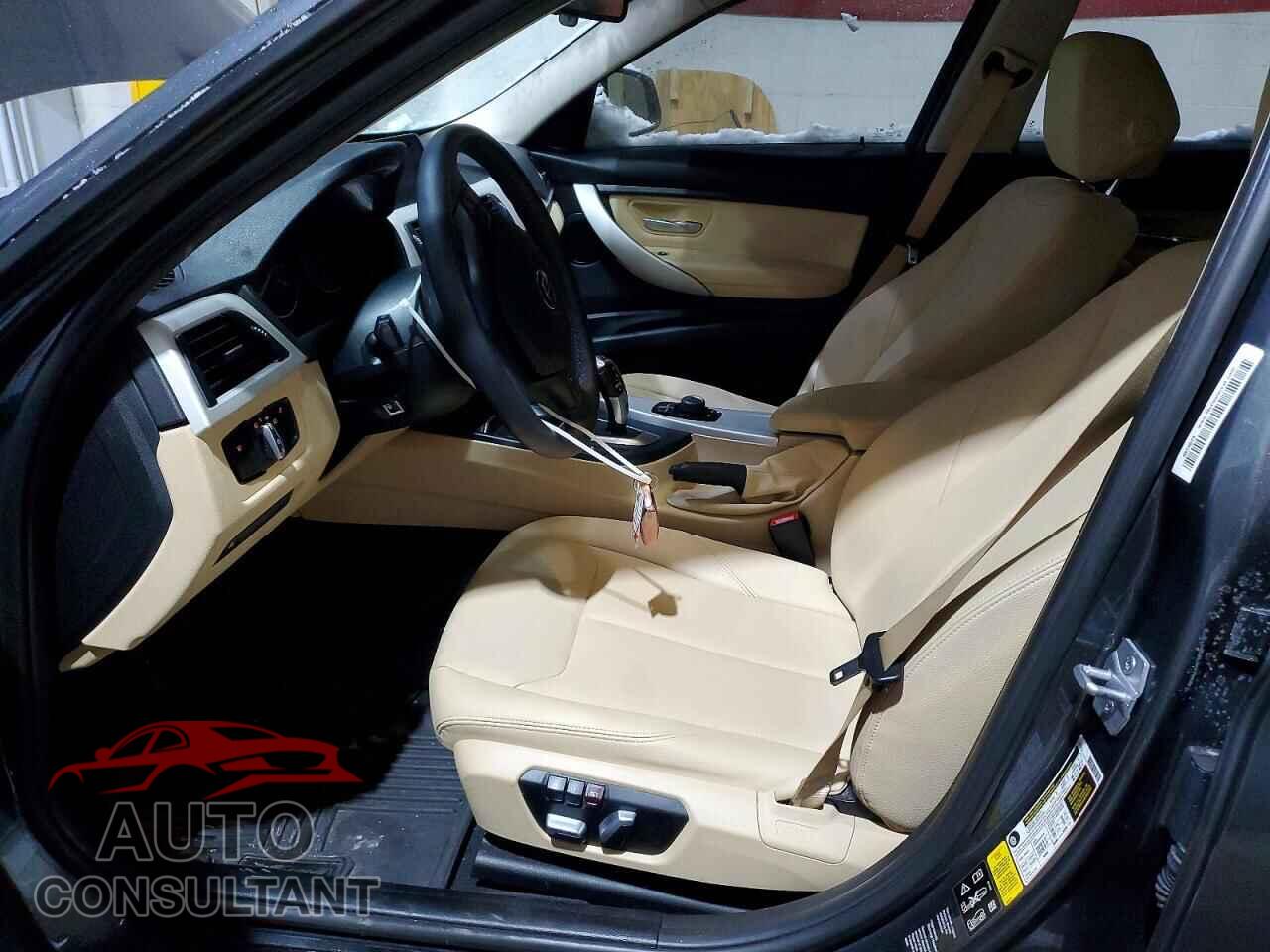 BMW 3 SERIES 2018 - WBA8A3C58JA494660
