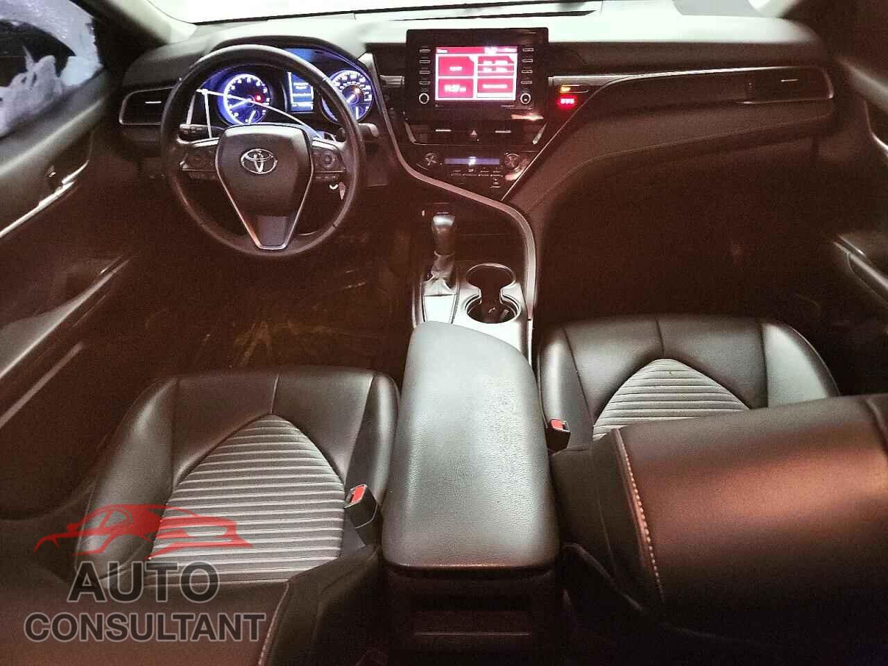 TOYOTA CAMRY 2021 - 4T1G11AK0MU516886