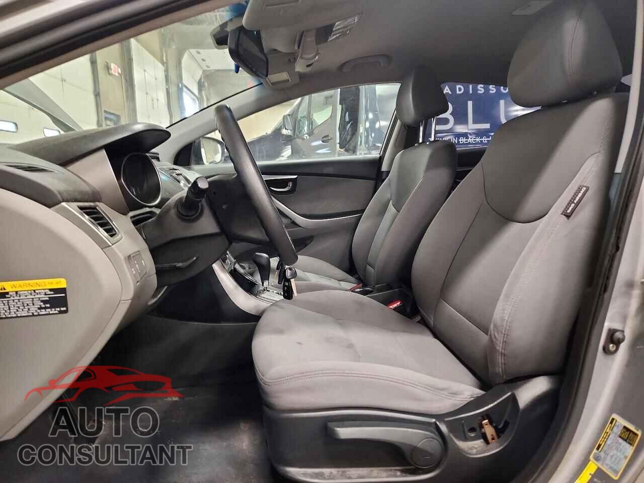 HYUNDAI ELANTRA 2013 - KMHDH4AE7DU912534