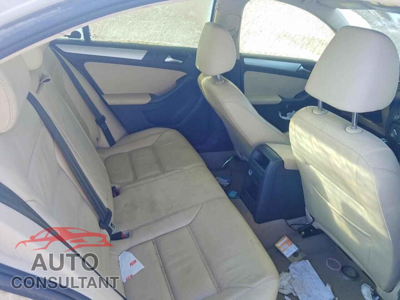 VOLKSWAGEN JETTA 2012 - 3VW3L7AJ3CM352430