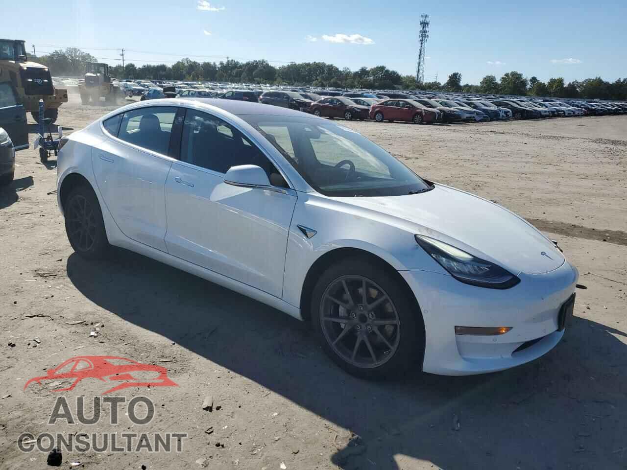 TESLA MODEL 3 2018 - 5YJ3E1EA8JF027147
