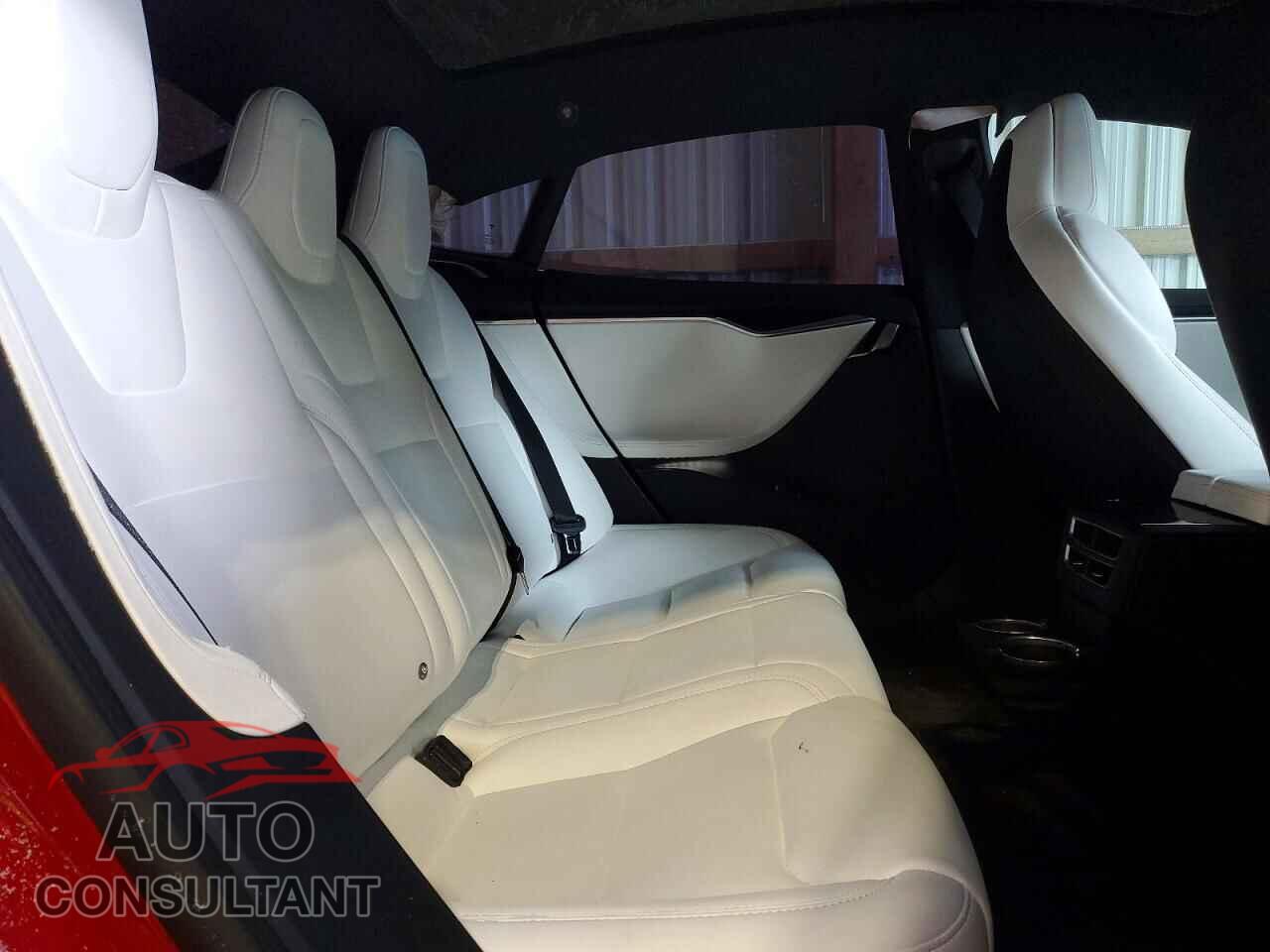 TESLA MODEL S 2017 - 5YJSA1E27HF226085