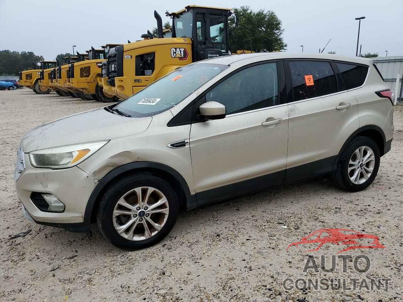 FORD ESCAPE 2017 - 1FMCU0GD3HUC60600