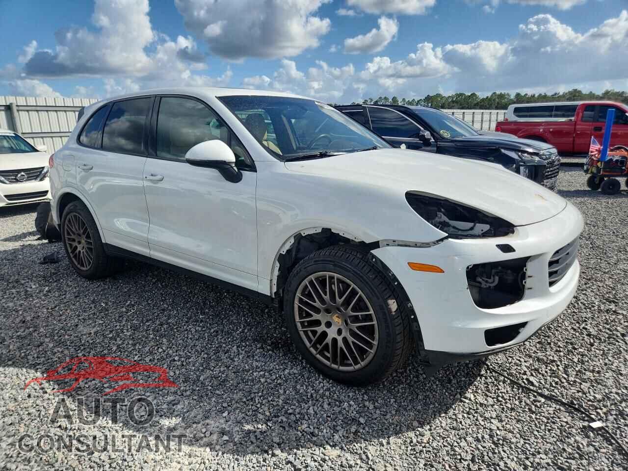 PORSCHE CAYENNE 2017 - WP1AA2A23HKA83838