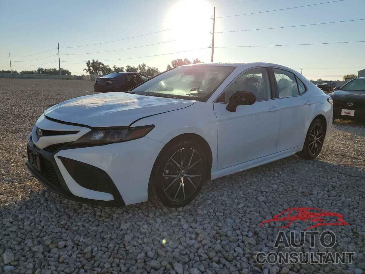 TOYOTA CAMRY 2021 - 4T1G11AK9MU523870