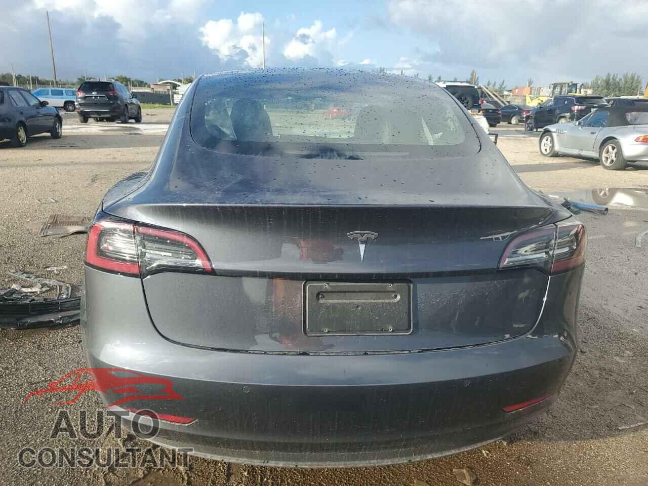 TESLA MODEL 3 2022 - 5YJ3E1EA5NF331641