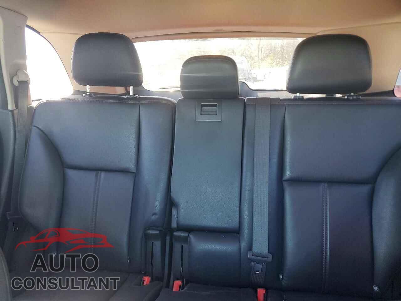 FORD EDGE 2011 - 2FMDK3JC4BBB58926