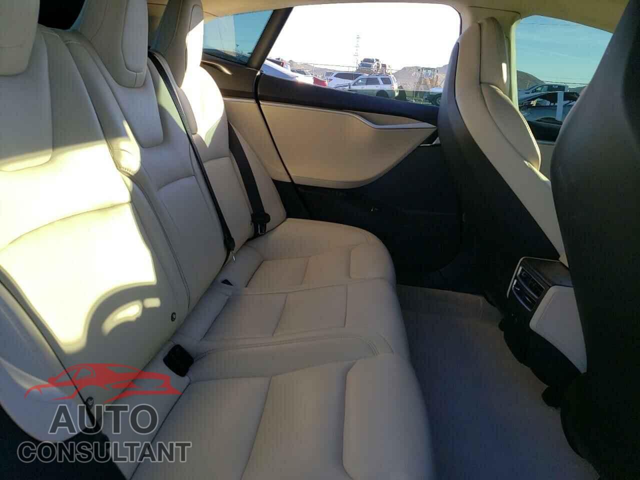 TESLA MODEL S 2017 - 5YJSA1E15HF216341